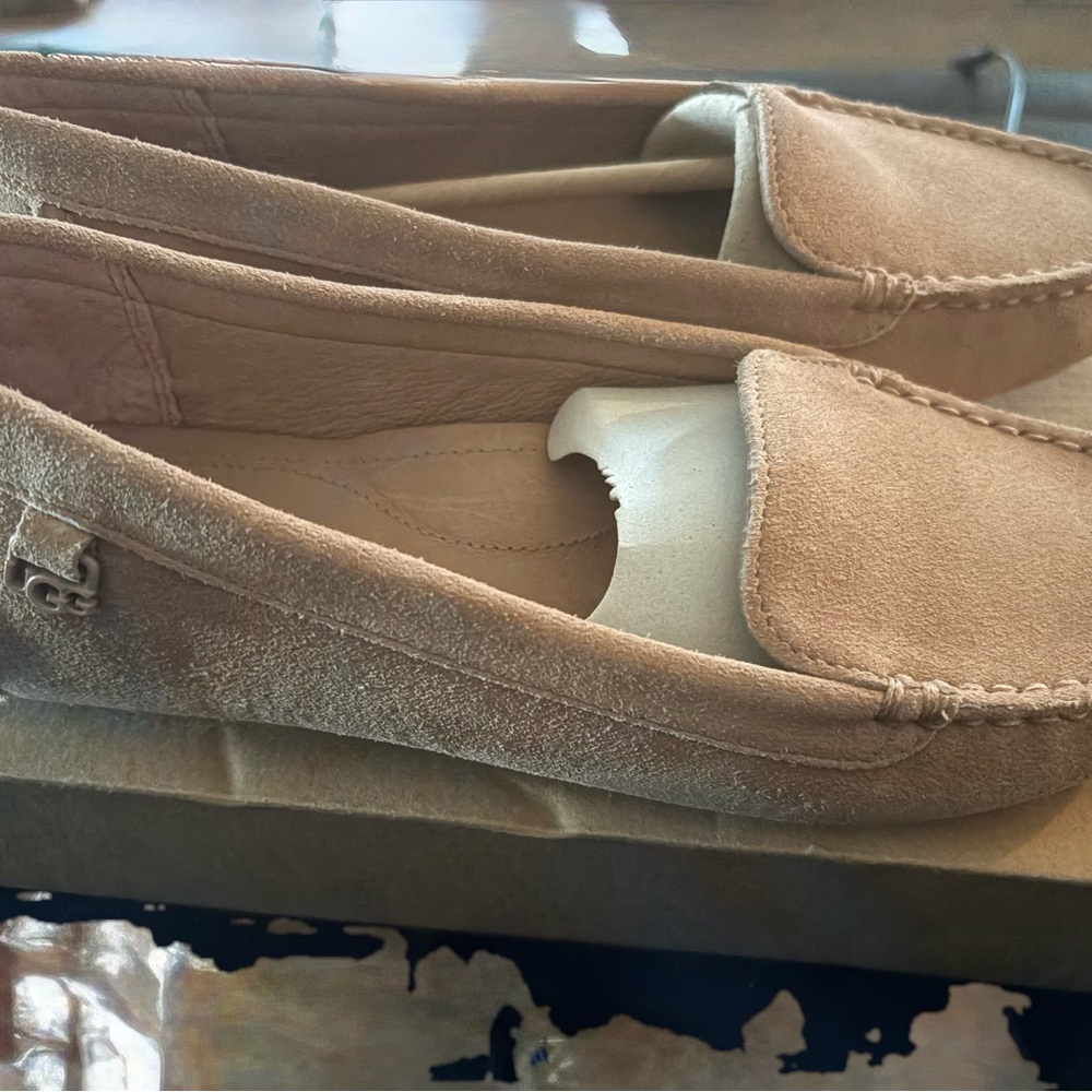 Women's Tan Loafers